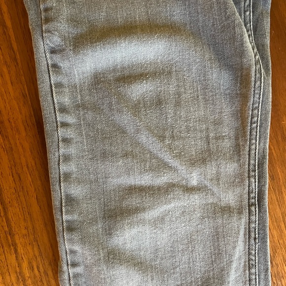 Calvin Klein jeans washed gray  slim boyfriend grey jeans - Picture 9 of 10